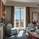 Regina Experimental فندق 5*