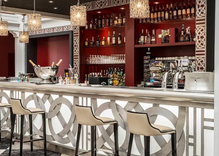 Regina Experimental Hotel 5*